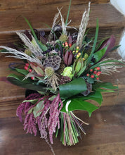Load image into Gallery viewer, Wise Originals Florist